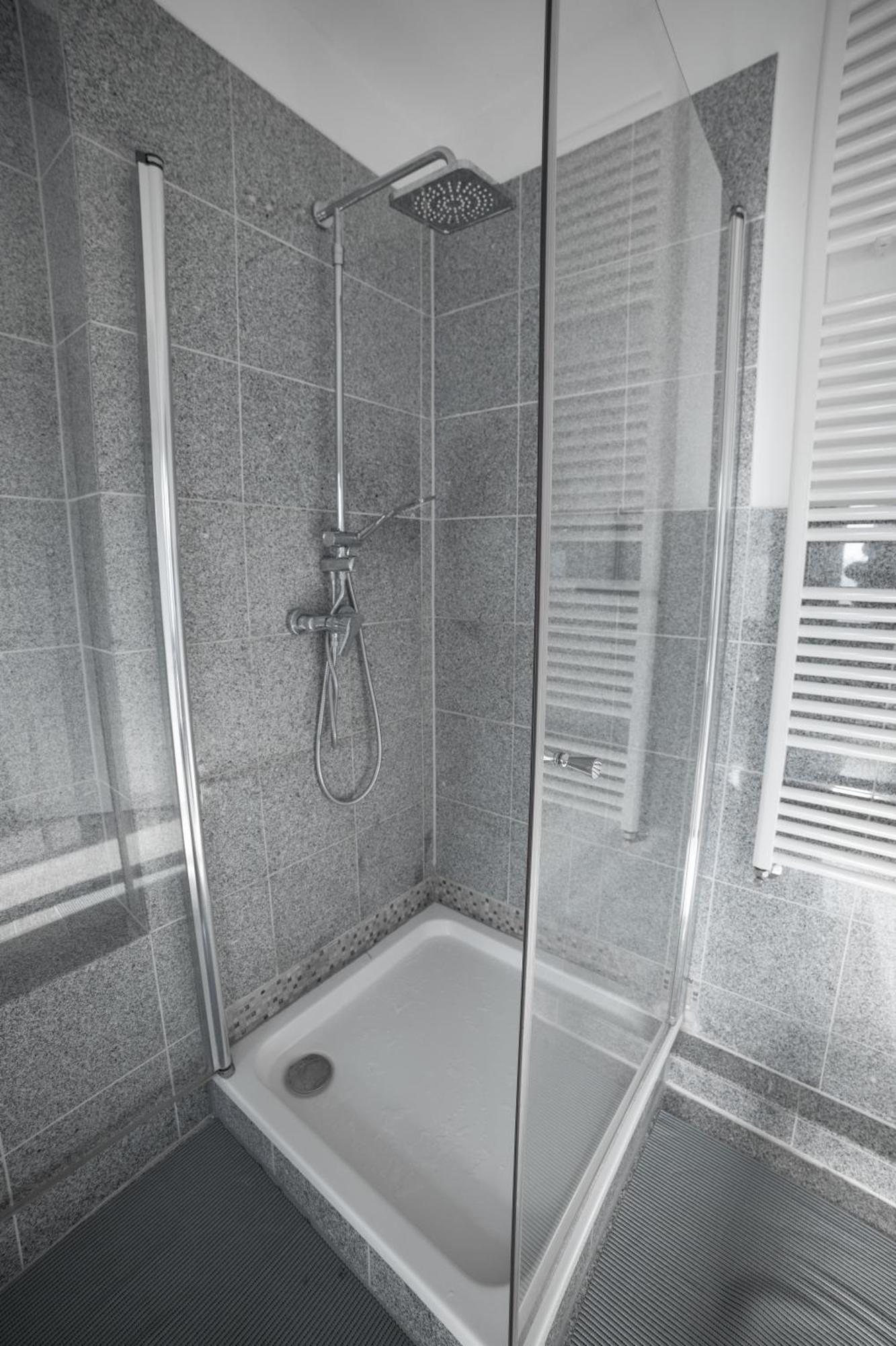 Exklusives Apartment Im Historischen Wohnhaus Mit Kamin, Bad & Viel Platz Bremerhaven Eksteriør bilde